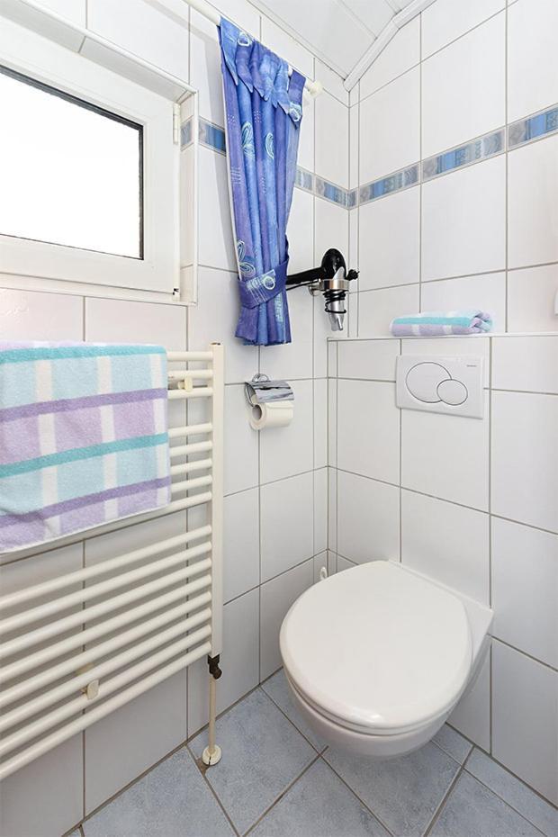 Ferienwohnungen Im Haus Nordseebrise Neuharlingersiel Extérieur photo