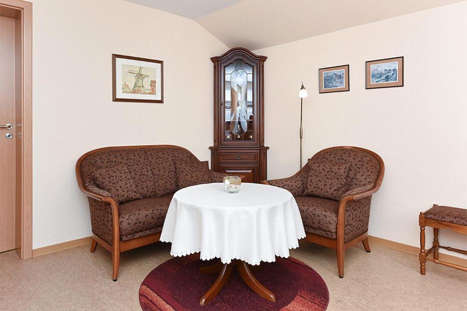 Ferienwohnungen Im Haus Nordseebrise Neuharlingersiel Extérieur photo